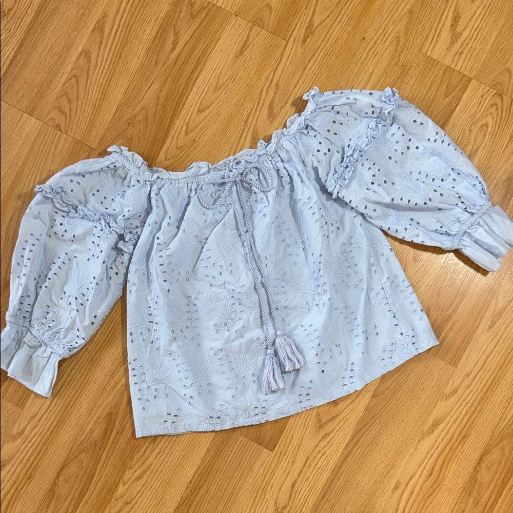 Seen Worn Kept Light Blue Off-Shoulder Blouse Flora Eyelet Pastel Size 4 Cotton